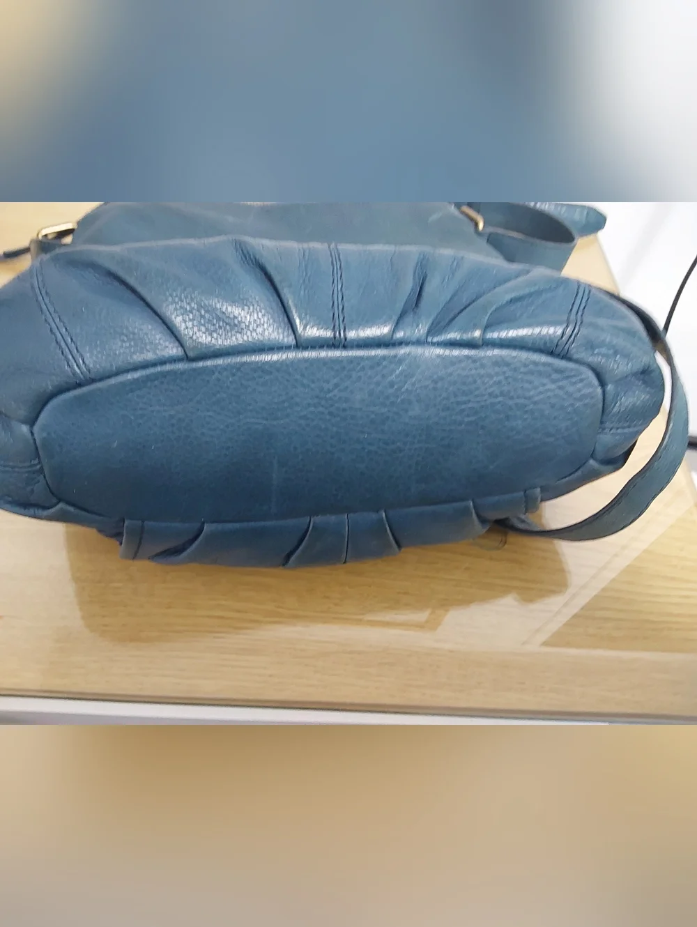 American Leather Co. Blue Pleated Leather Crossbody - Picture 2 of 4